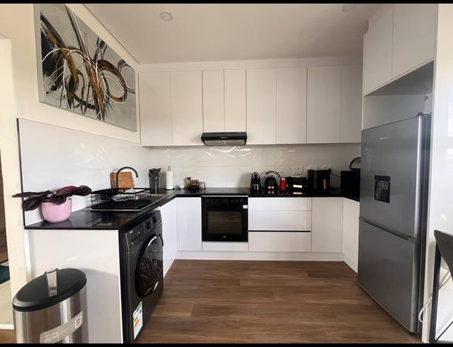 1 BEDROOM STUDIO APARTMENT TO LET IN SANDOWN ESTATE